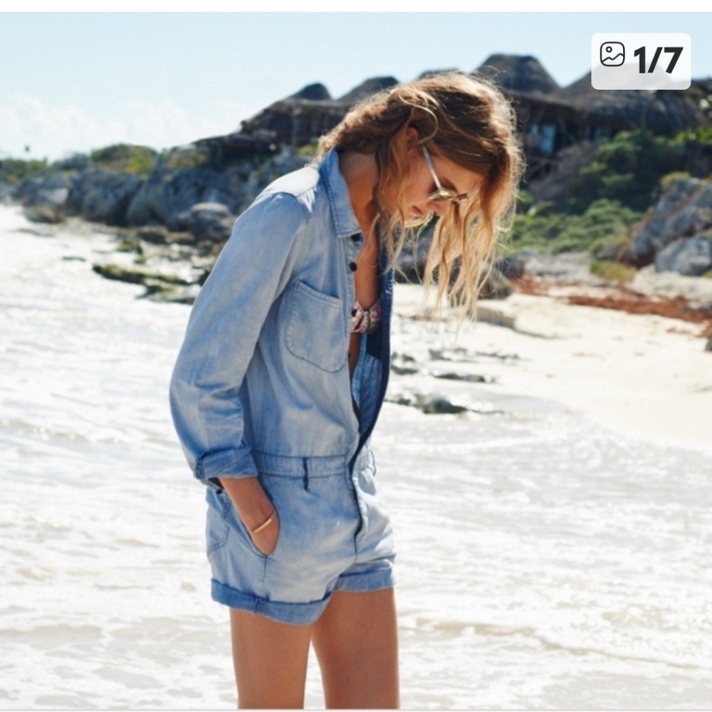 Madewell  Blue chambray pastime romper Short Jumpsuit size Small Long Sleeve